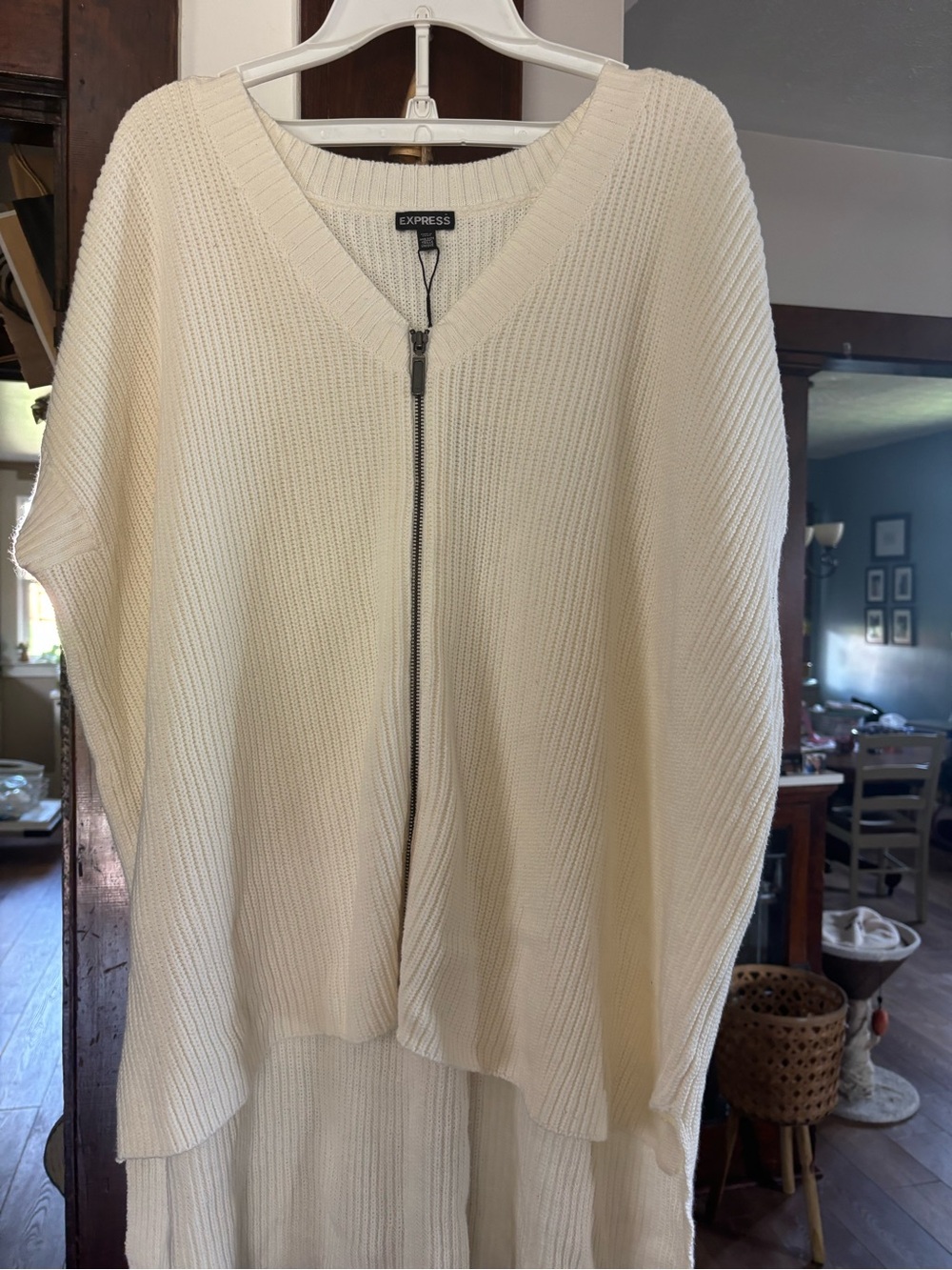 Express Ivory Ribbed V-Neck Zip Front Knit Vest